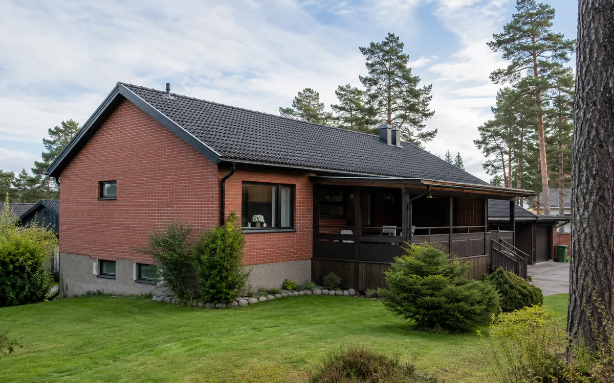 Åkervägen 9